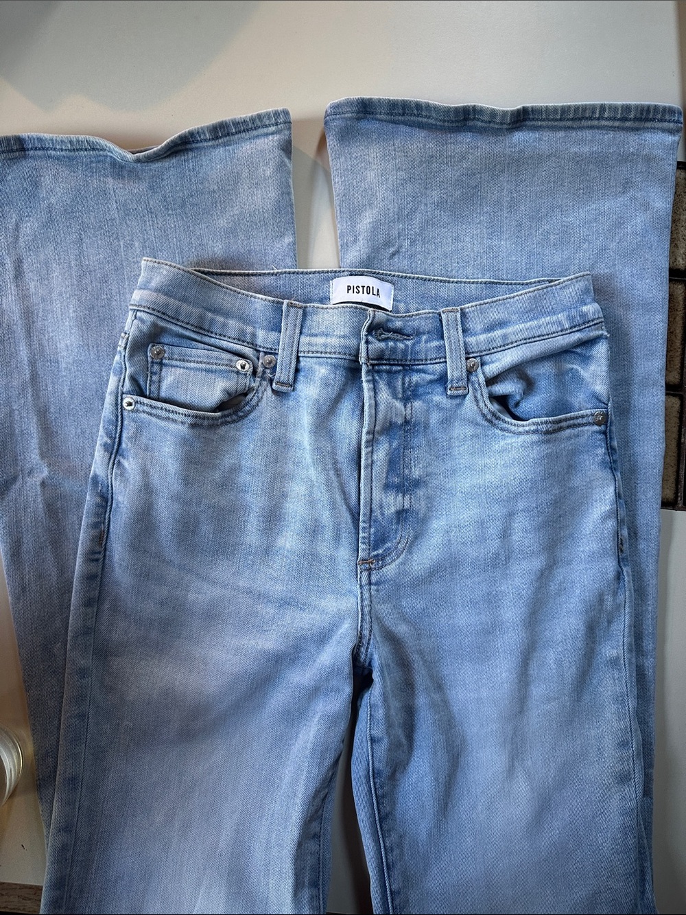 pistola Slim flare Jeans in Light Blue Wash